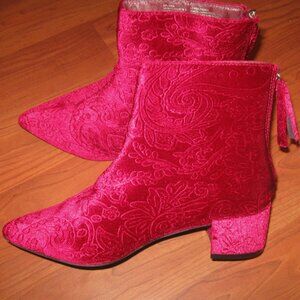 JUST FABULOUS Velvet Burgundy Boots Booties 6 Witch Whimsigoth Malinda Halloween